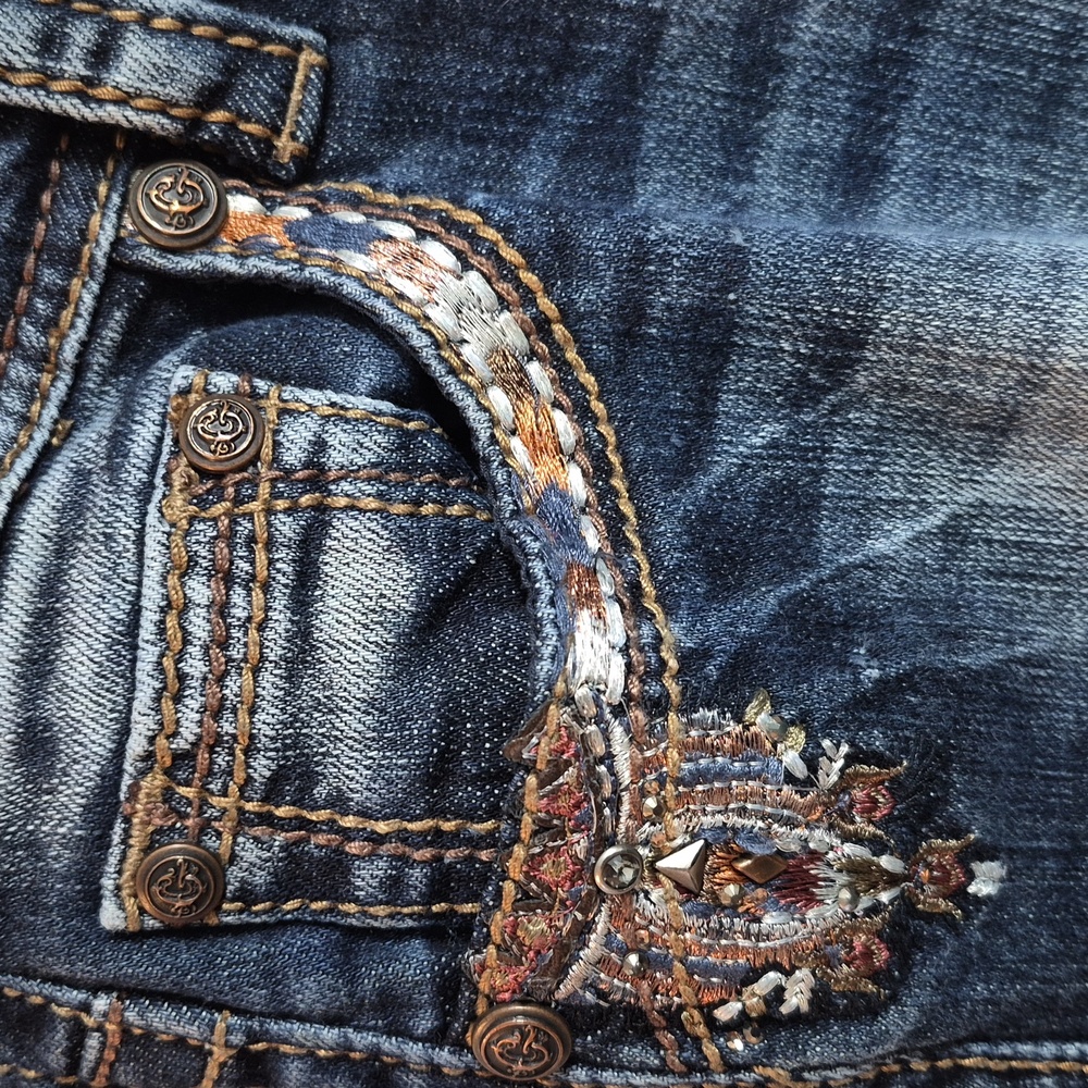 Grace Blue Jeans with Intricate Embellishments - Picture 6 of 11